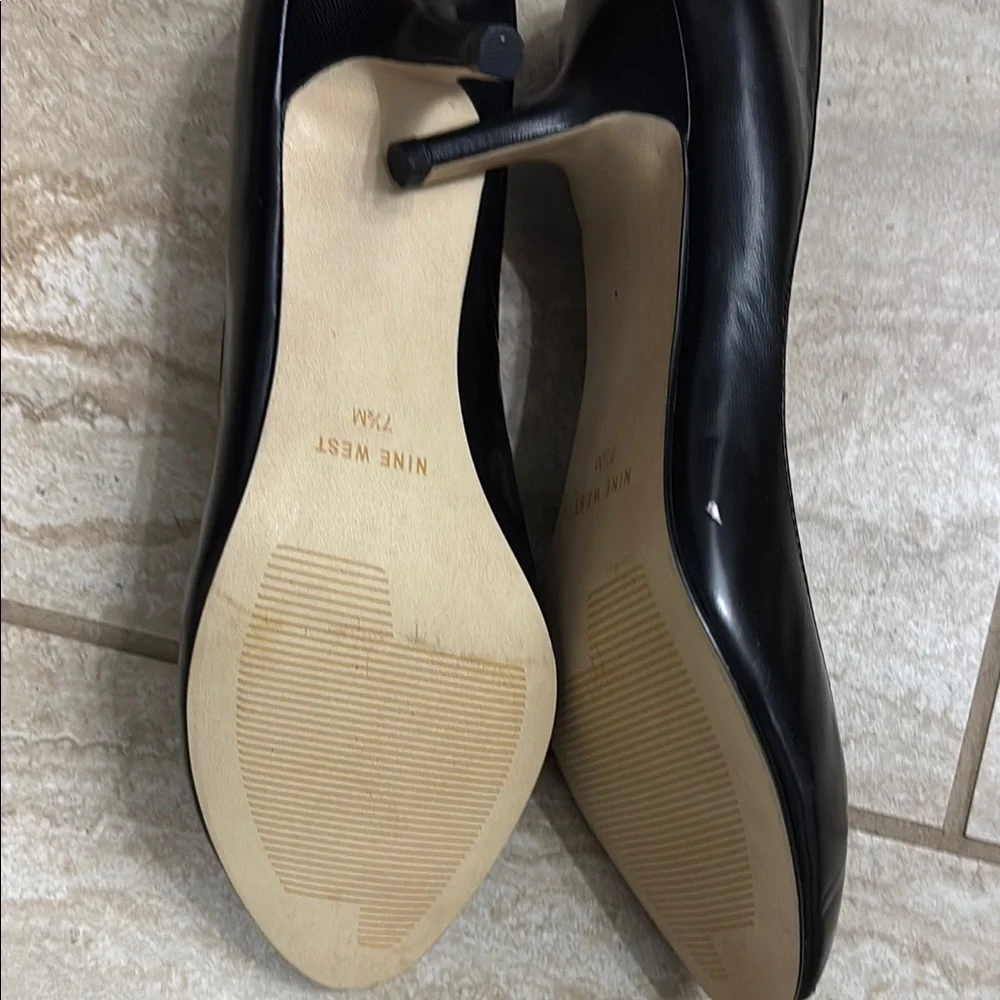Nine West Black Patent Leather Heels - Picture 6 of 8